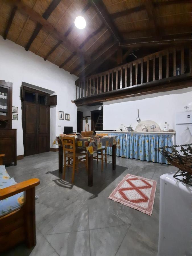 Domo Sedda Villa Galtelli Exterior photo